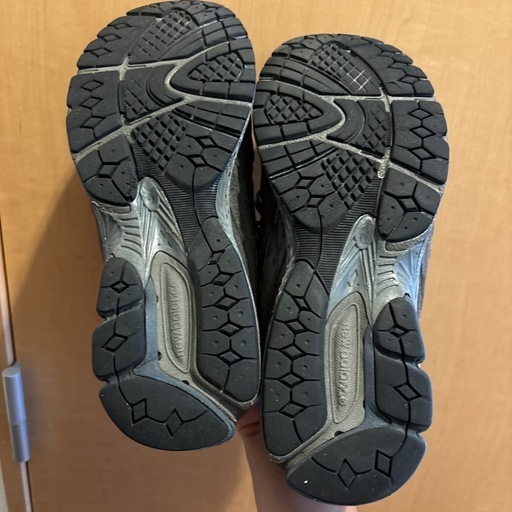 ニューバランス　2002R goretex RXA