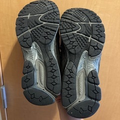ニューバランス　2002R goretex RXAの画像
