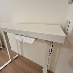 イケア MITTZON ミッツォーン デスクの画像