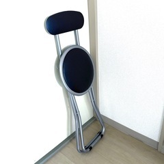 折りたたみイス 軽量 不二貿易　コンパクト チェア 椅子の画像