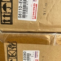 日野純正キャブハシゴの画像