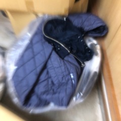 洋服段ボール4箱分の画像
