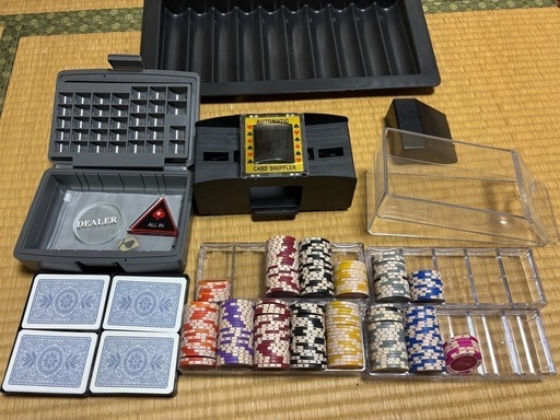 折りたたみ式ポーカーテーブル