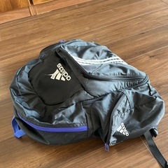 adidas アディダスリュック　黒　小学生〜中学生
　の画像