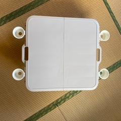 折りたたみ式レジャーテーブルの画像