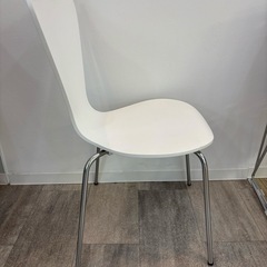 イス ホワイト ②の画像
