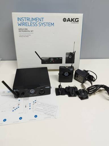 AKG WMS 40 PRO ワイヤレスシステム 動作品通電確認済み AKG WMS 40 PRO ワイヤレスシステム 動作品通電確認済み