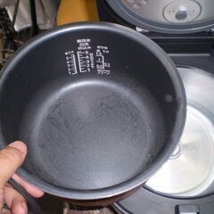 【2023年製】山善YJP-DM101(B)炊飯器 5.5合 マイコン式の画像