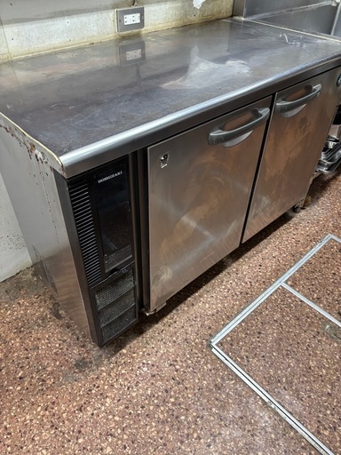 ホシザキの業務用テーブル形冷蔵庫「RT-120PNE1」