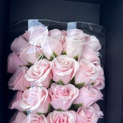薔薇の花　造花の画像