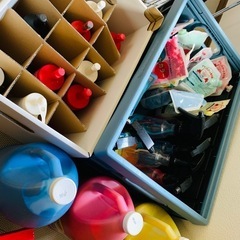 大量の工作用具、材料！お得です！の画像
