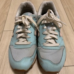 24cmスニーカー　ニューバランスの画像