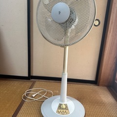 扇風機　山善　風量3段階　左右首振り　切タイマー付きの画像