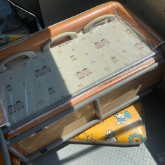 保育園バスの座席の画像