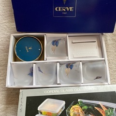 HOYAガラス容器とCERVE ガラスコップの画像
