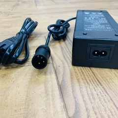 新品・未使用 電動自転車用 充電器（E-bike Thomas専用）の画像