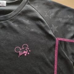 ディズニー黒Ｔシャツ　星，ミッキーの総柄　Мの画像