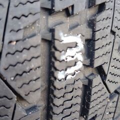 スタッドレス 155/70R13【2021年製・中古4本・6.4～6.6mm溝】トーヨーの画像