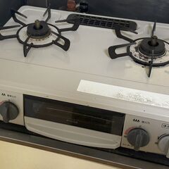 【営業時間内・現地直接渡し】※使用済み/清掃なし　給湯器1つ・ガスコンロ2つ・給湯器コントローラー2つの画像