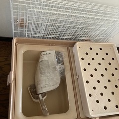 キャットケージ　2段　トイレ付きの画像