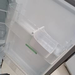 リユースのサカイ栃木店★ジモティ割あり★ Hisense 冷蔵庫 HR-D15EB 154L 21年製 動作確認／クリーニング済み TC10505の画像