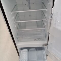 リユースのサカイ栃木店★ジモティ割あり★ Hisense 冷蔵庫 HR-D15EB 154L 21年製 動作確認／クリーニング済み TC10505の画像
