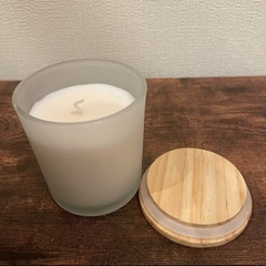 3coins アロマキャンドル 洋ナシ&フリージアの香りの画像