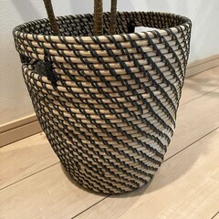 【取引中】フェイクグリーン(赤)　人工観葉植物の画像