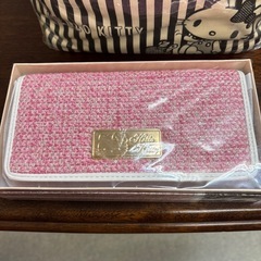 キティちゃん長財布、ポーチセットの画像