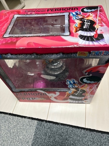 ワンピース　ペローナ　フィギュア