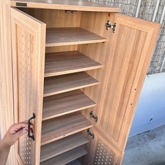 一年前購入。靴箱。本日受け取り可能な方！の画像
