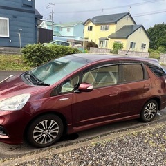 ホンダ　フィットシャトル　ハイブリッドの画像