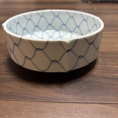 陶器の器　刺身や煮物などの画像