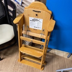 アンパンマン 木製 ハイチェア ベルトなし 中古の画像