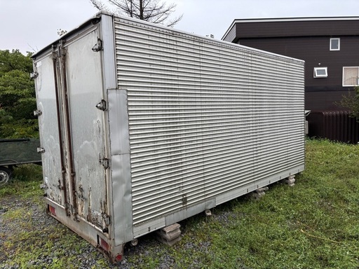 【バナナ】札幌市 トラックコンテナ アルミ製 横扉付き W4635mm×D2175mm×H2500mm 倉庫 物置 近郊格安自社配送