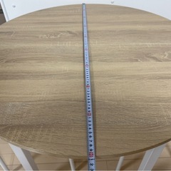 ラウンドテーブルあげますの画像