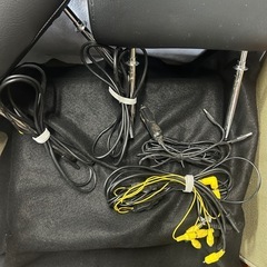 ヘッドレストモニターの画像