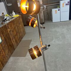 フロアライト❕　３灯❕　間接照明❕　リサイクルR❕の画像