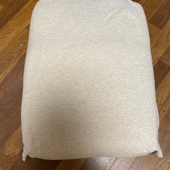 元　ソファのクッション　肉厚5個まとめて　おもちゃの画像
