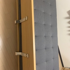 グレー ファブリック ソファベッドの画像