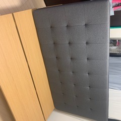 グレー ファブリック ソファベッドの画像