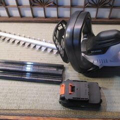 草刈機　アイリスオーヤマ　充電式　１８V　へッジトリマー　JHT350　動作OK　箱入りの画像
