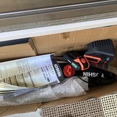 充電式伸縮ポールチェンソーの画像
