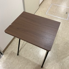 折りたたみ机
