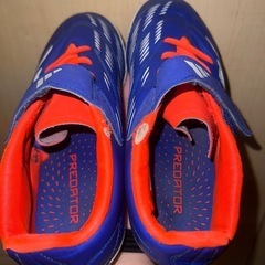 adidas靴　21.0の画像