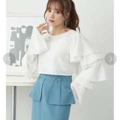 レディース服　earth music&ecology ラッフルスリーブショートブラウスの画像
