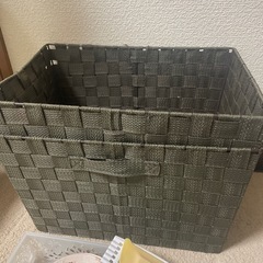 収納かご2個 お皿 キッチングッズの画像