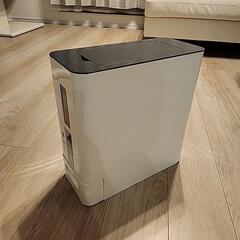 ニトリ計量米びつ６キロの画像