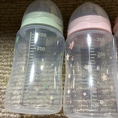 哺乳瓶6本の画像