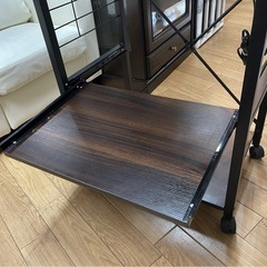キャスター付きレンジ台 引き出しに不具合あり 中古の画像